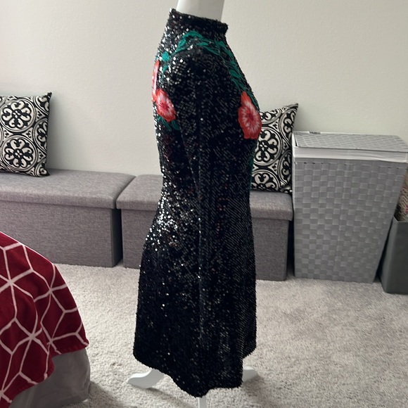 NWT Gianni Bini Tallulah Black Sequin Embroidered Mini Dress - Size 0, 2 - Picture 4 of 13